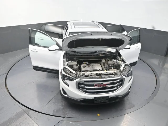 Used 2019 White GMC SLT image 40