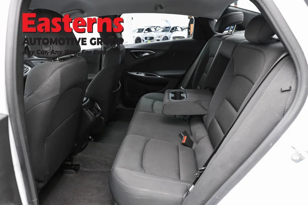 Used 2024 White Chevrolet LT image 21