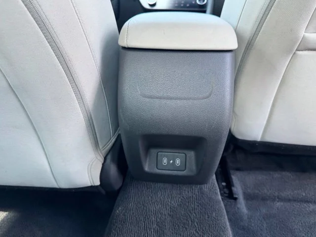 Used 2025 White Hyundai SEL image 15
