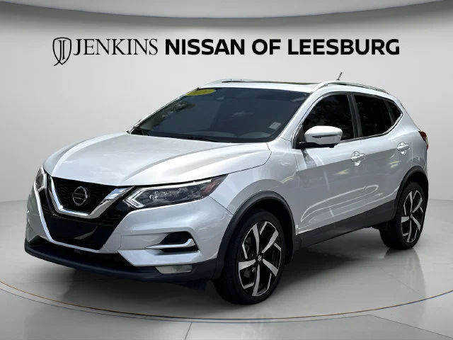 Used 2021 Silver Nissan SL image 14