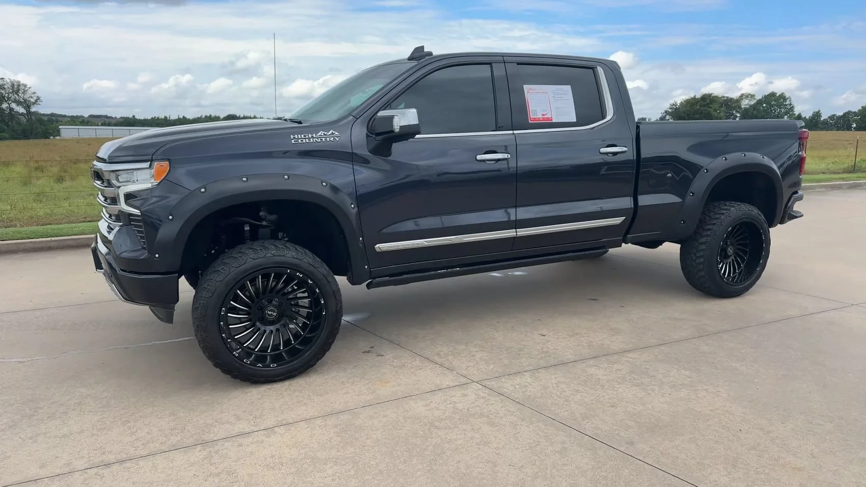 Used 2023 Dark Ash Metallic Chevrolet High Country image 5