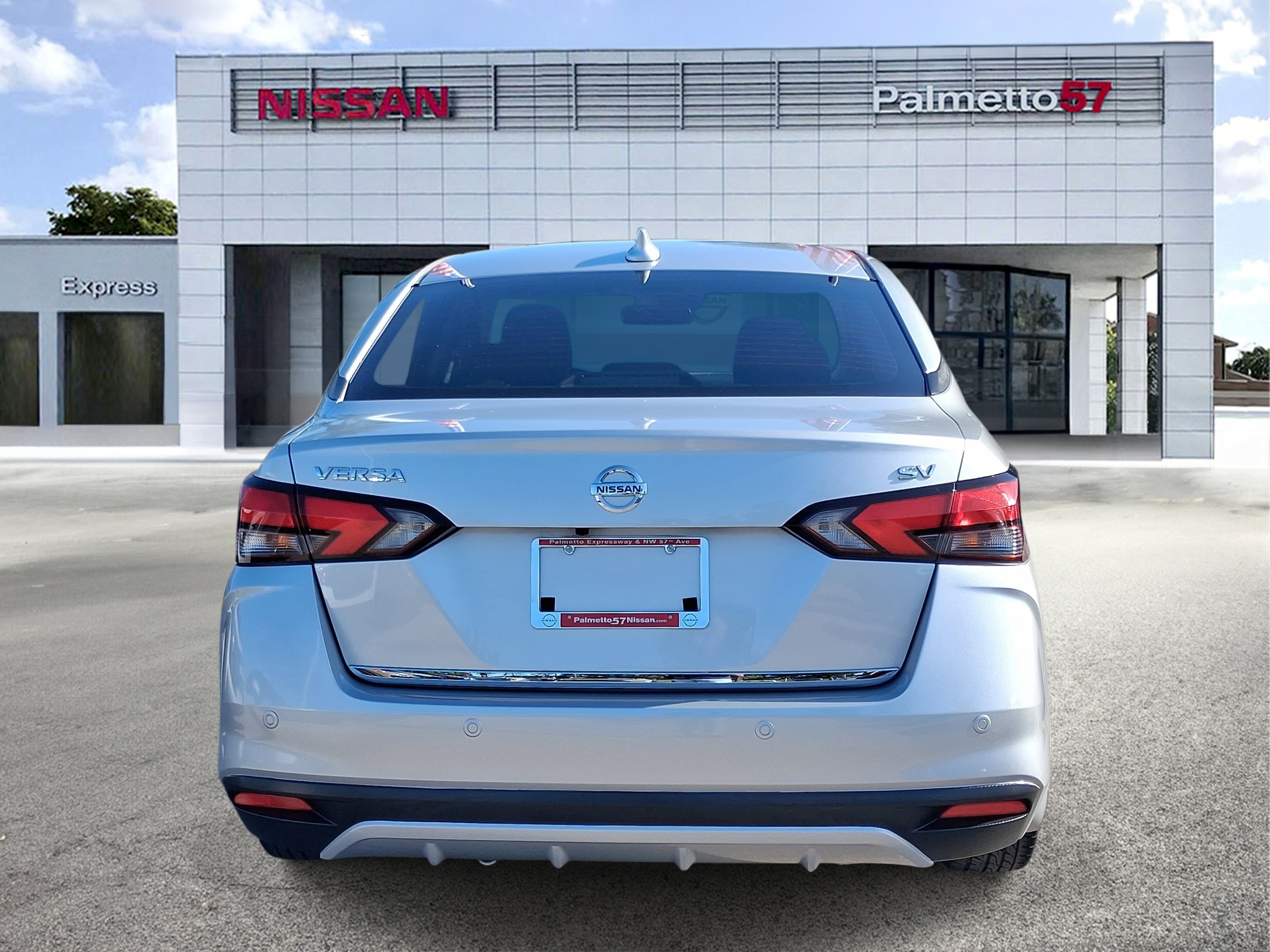 Certified Used 2020 Silver Nissan 1.6 SV image 5