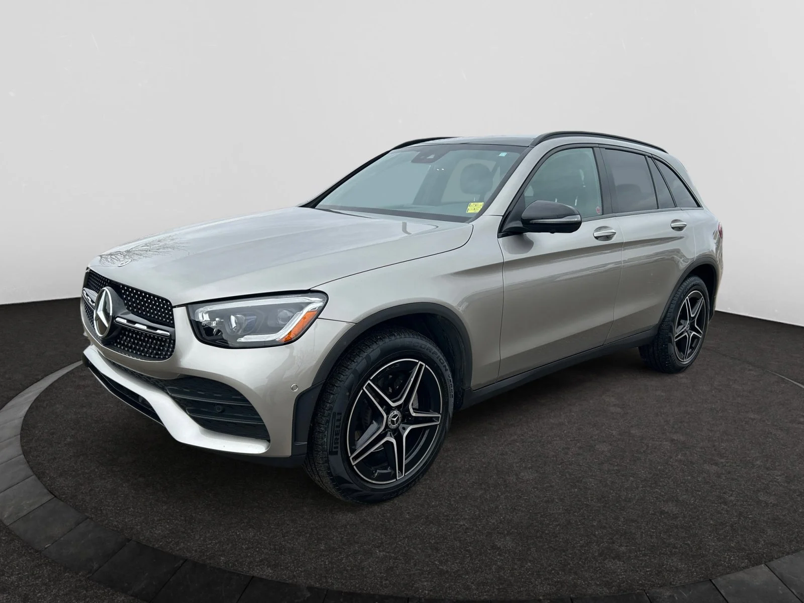 Used 2022 Gray Mercedes-Benz 4DR GLC 300 4MAT image 1