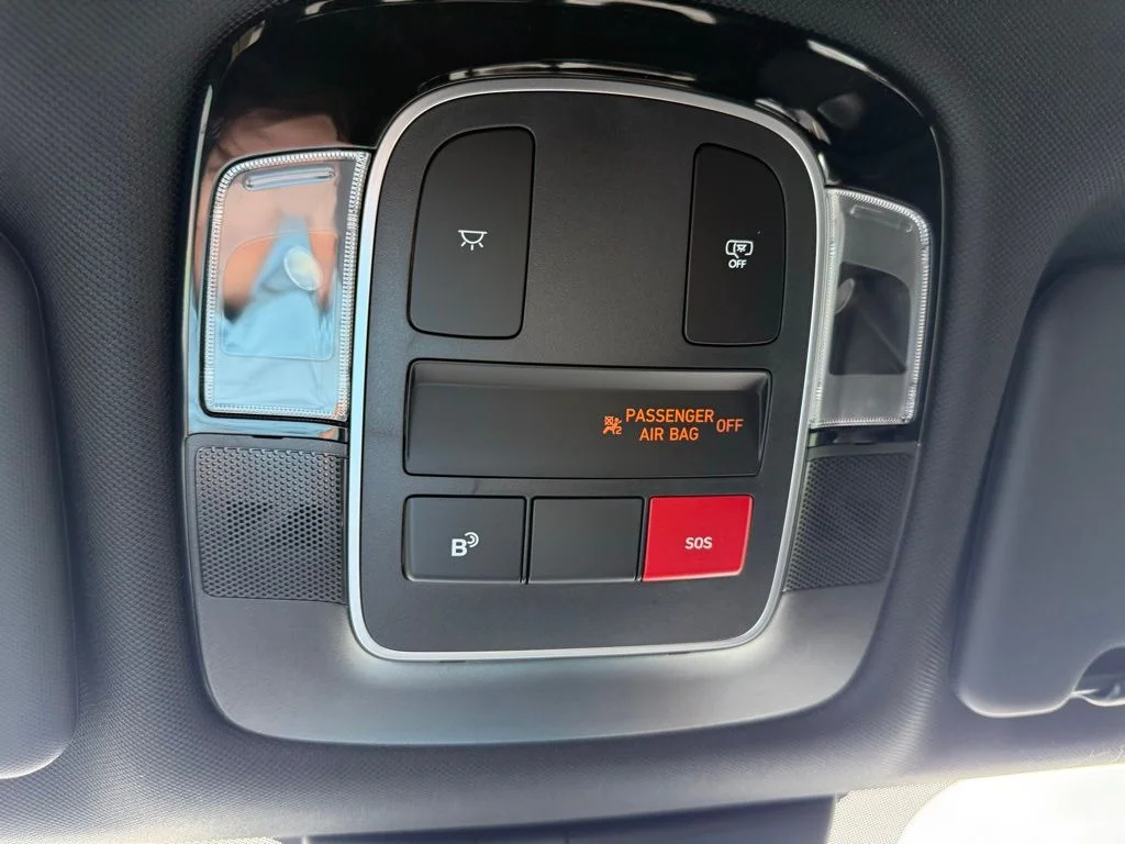 Used 2025 Blue Hyundai XRT image 25