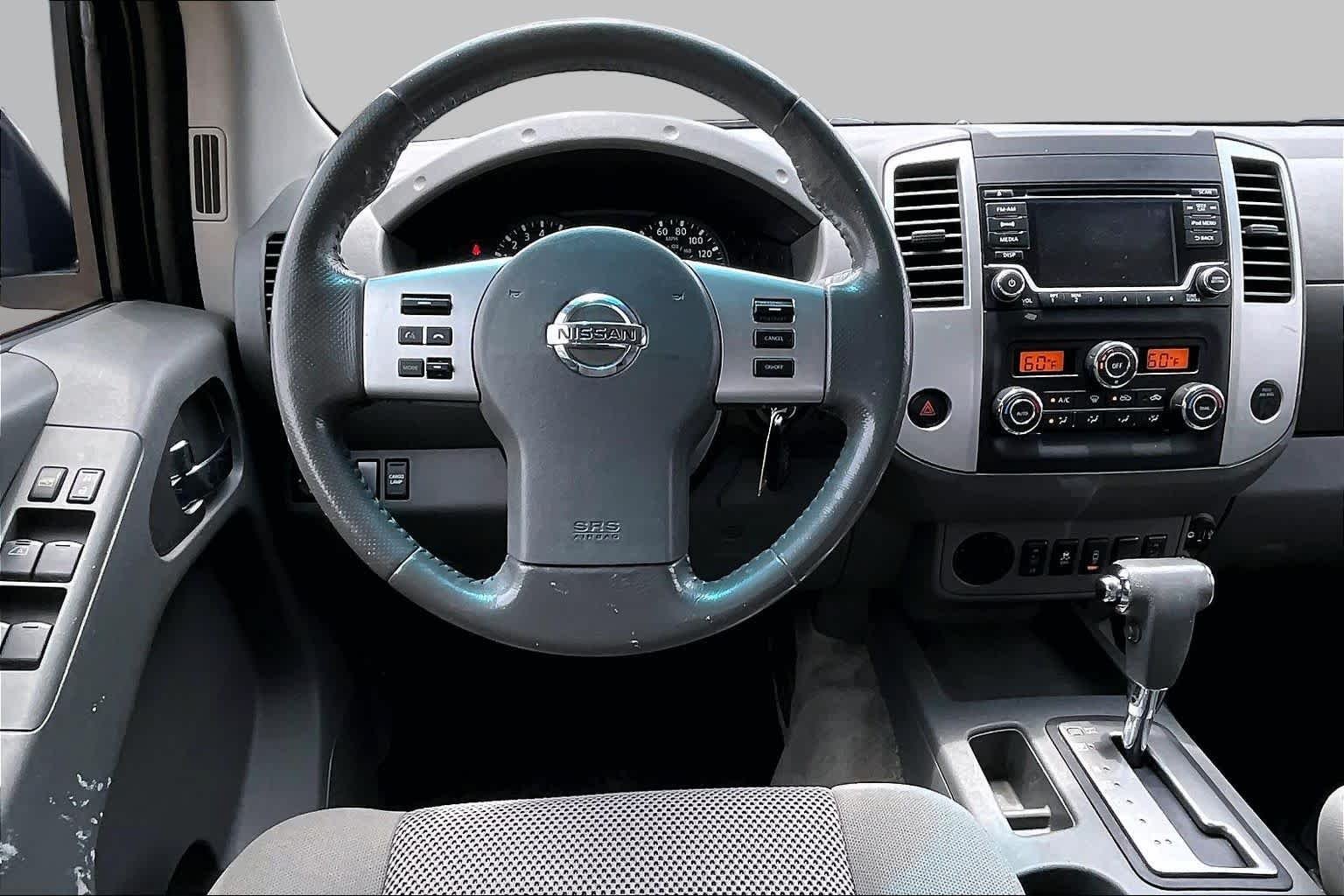 Used 2018 Gun Metallic Nissan SV V6 image 6