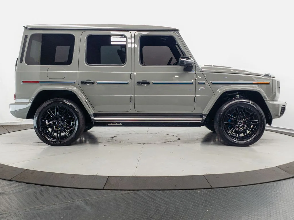 Used 2025 MANUFAKTUR Arabian Gray Mercedes-Benz G 580 image 34