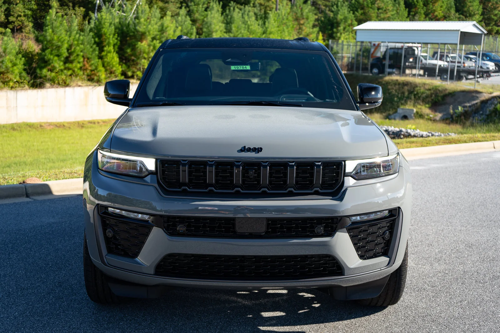 New 2027 Sting-Gray Clear-Coat Paint Jeep Summit image 8
