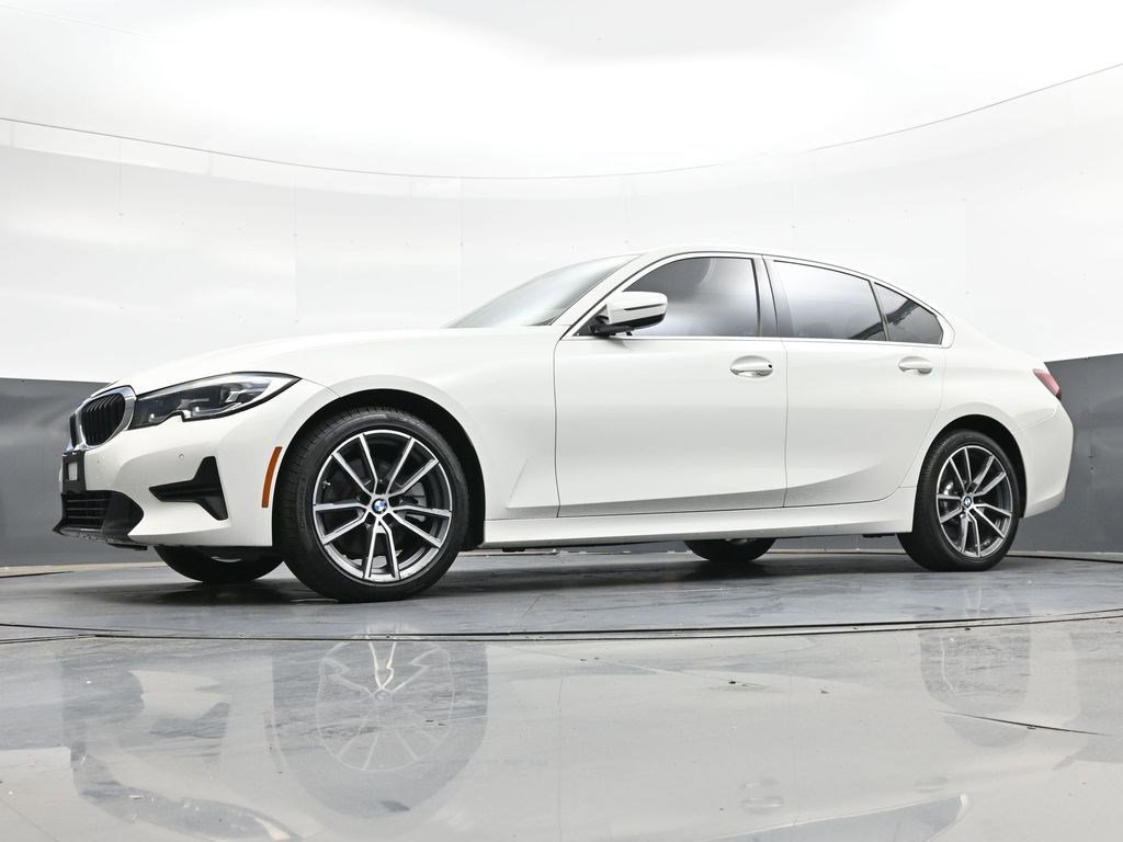Used 2019 Alpine White BMW 330i xDrive image 22