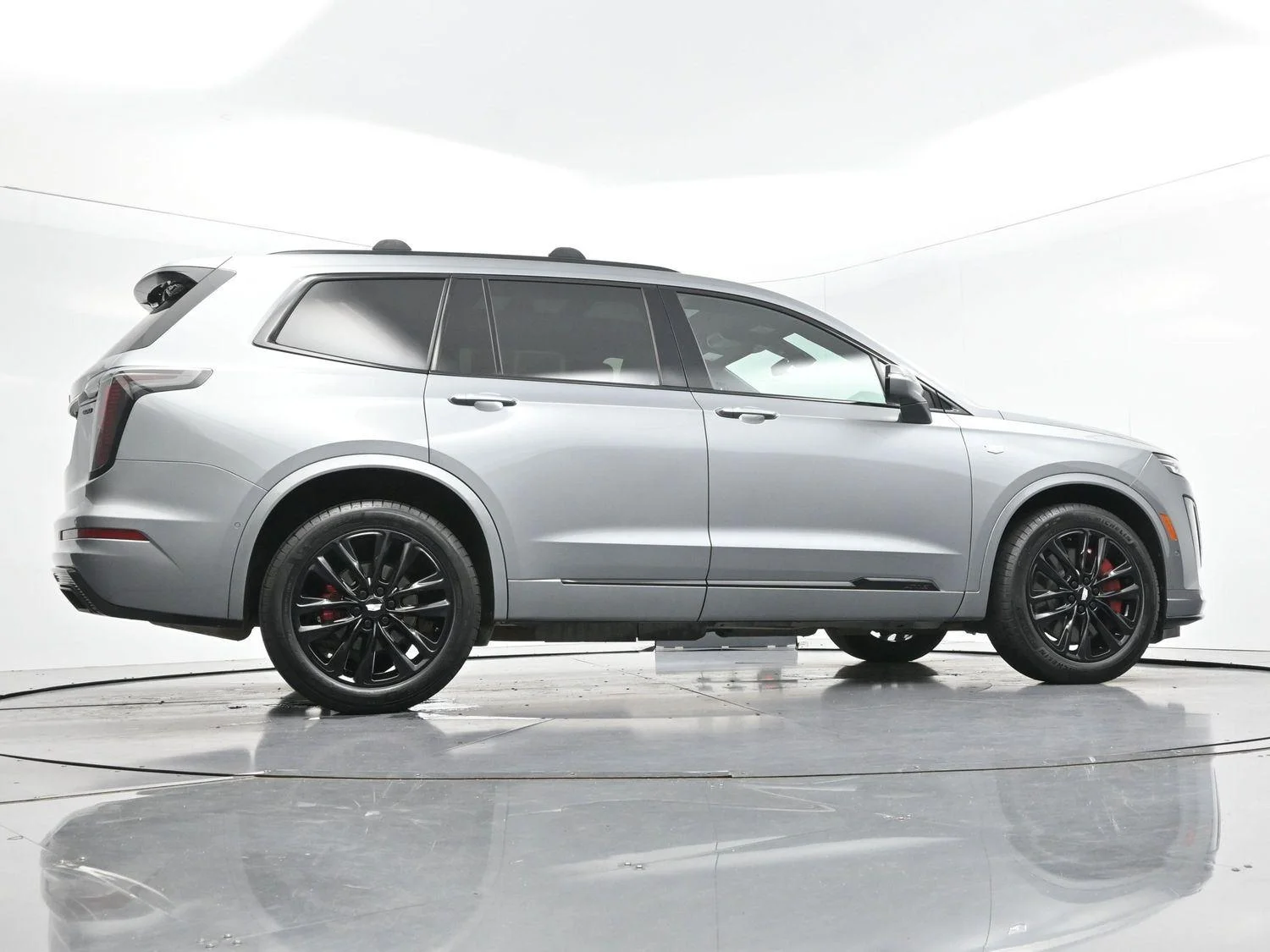 Used 2024 Argent Silver Metallic Cadillac Sport image 52