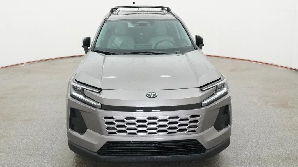 New 2026 Meteor Shower Toyota XLE Premium image 9