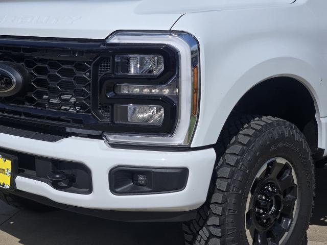 New 2026 Oxford White Ford F-250® XLT image 25