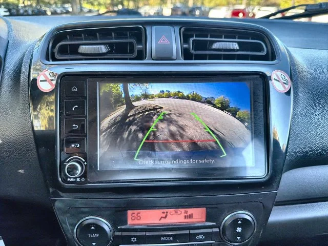 Used 2024  Mitsubishi  image 17
