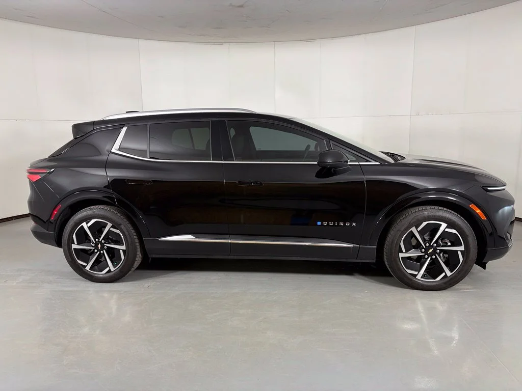 Used 2024 Black Chevrolet LT image 9
