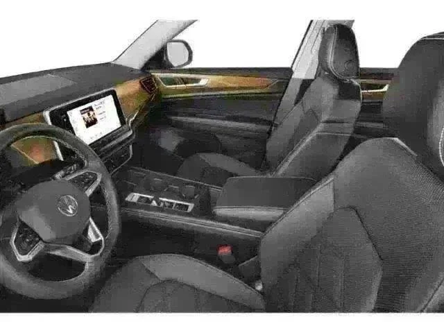 New 2026 Pure Gray Volkswagen 2.0T SE w/Technology image 6