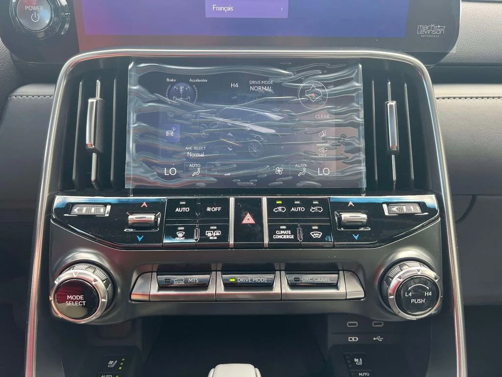 2026 Lexus LX 700h Luxury - Photo 25