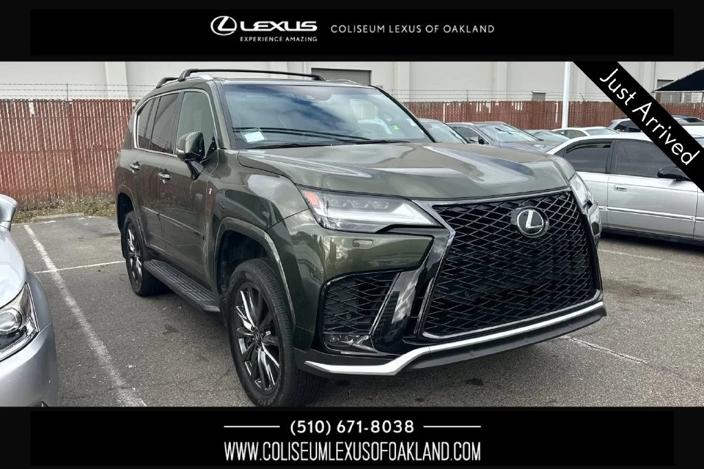 Used 2023 Green Lexus 600 F SPORT image 1