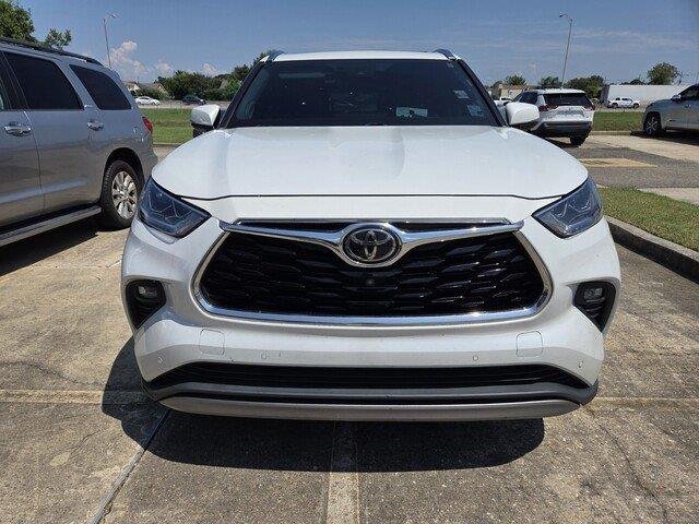 Used 2022 Wind Chill Pearl TOYOTA PLAT image 2