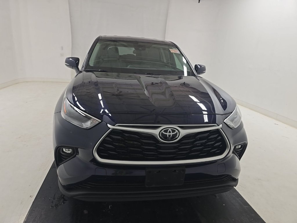 Used 2022 Blueprint Toyota LE image 2