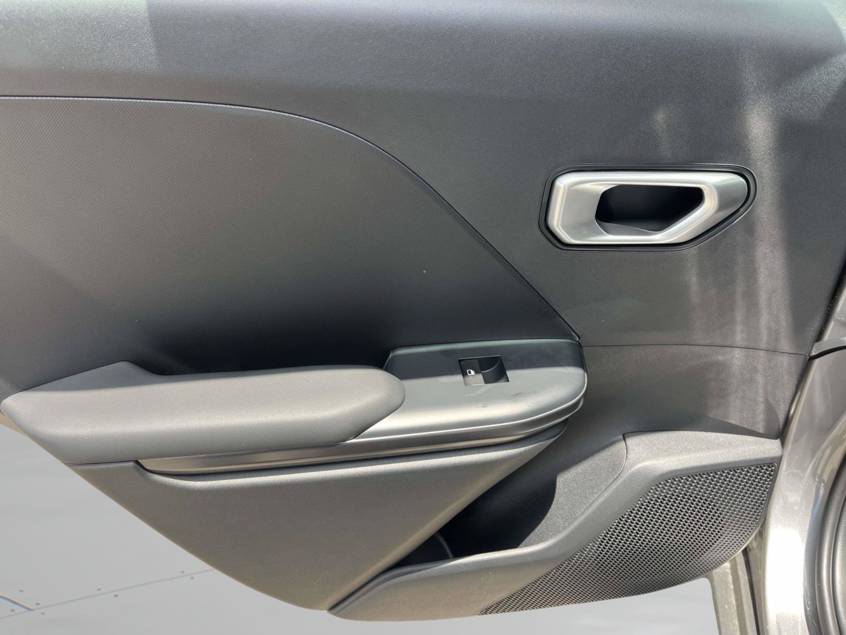 New 2026 Steel Gray Kia LXS image 18