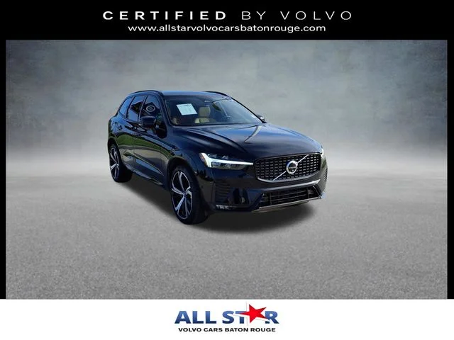 2023 Volvo XC60 B5 Ultimate Dark Theme FWD's photo