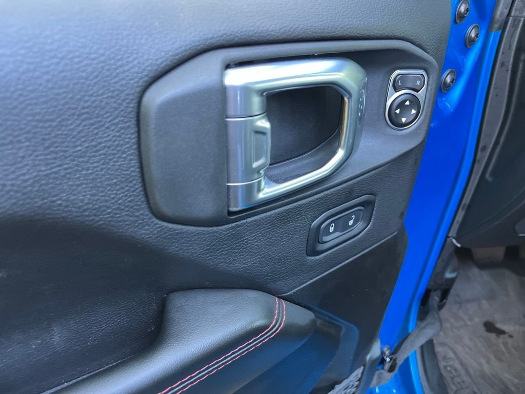 Used 2025 Blue Pearl Jeep Rubicon X image 17