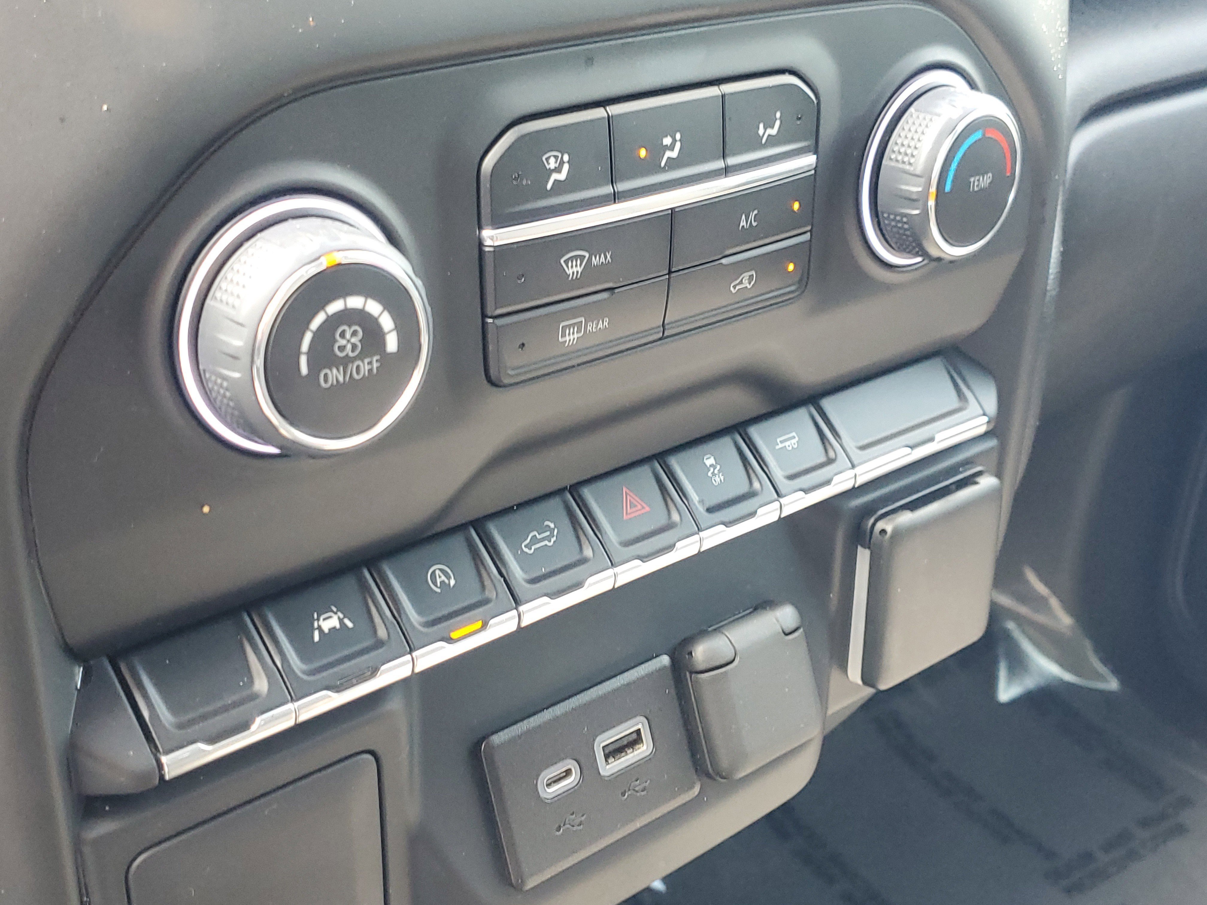 Used 2022 Summit White Chevrolet Custom image 25