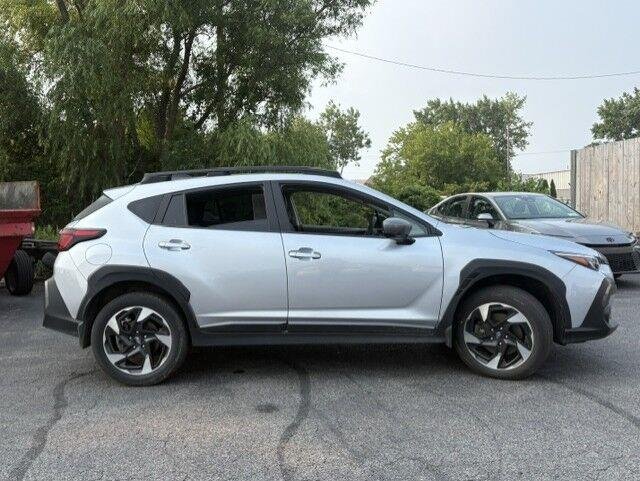Used 2024 Ice Silver Metallic Subaru Limited image 14