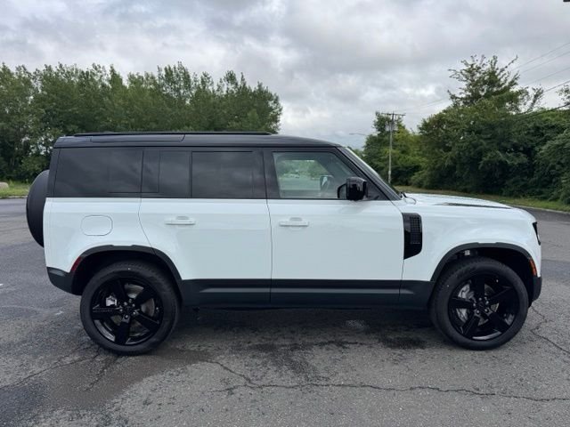 New 2026 Fuji White Land Rover S image 6