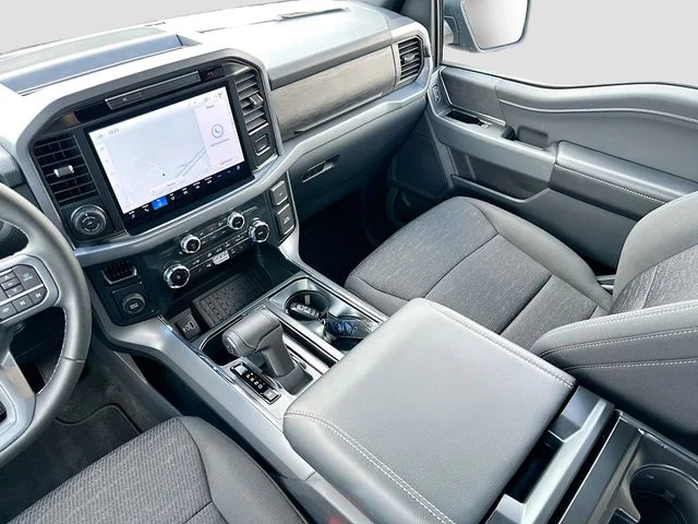Used 2025 Blue Ford XLT image 22
