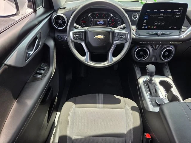 Used 2023 White Chevrolet LT image 13