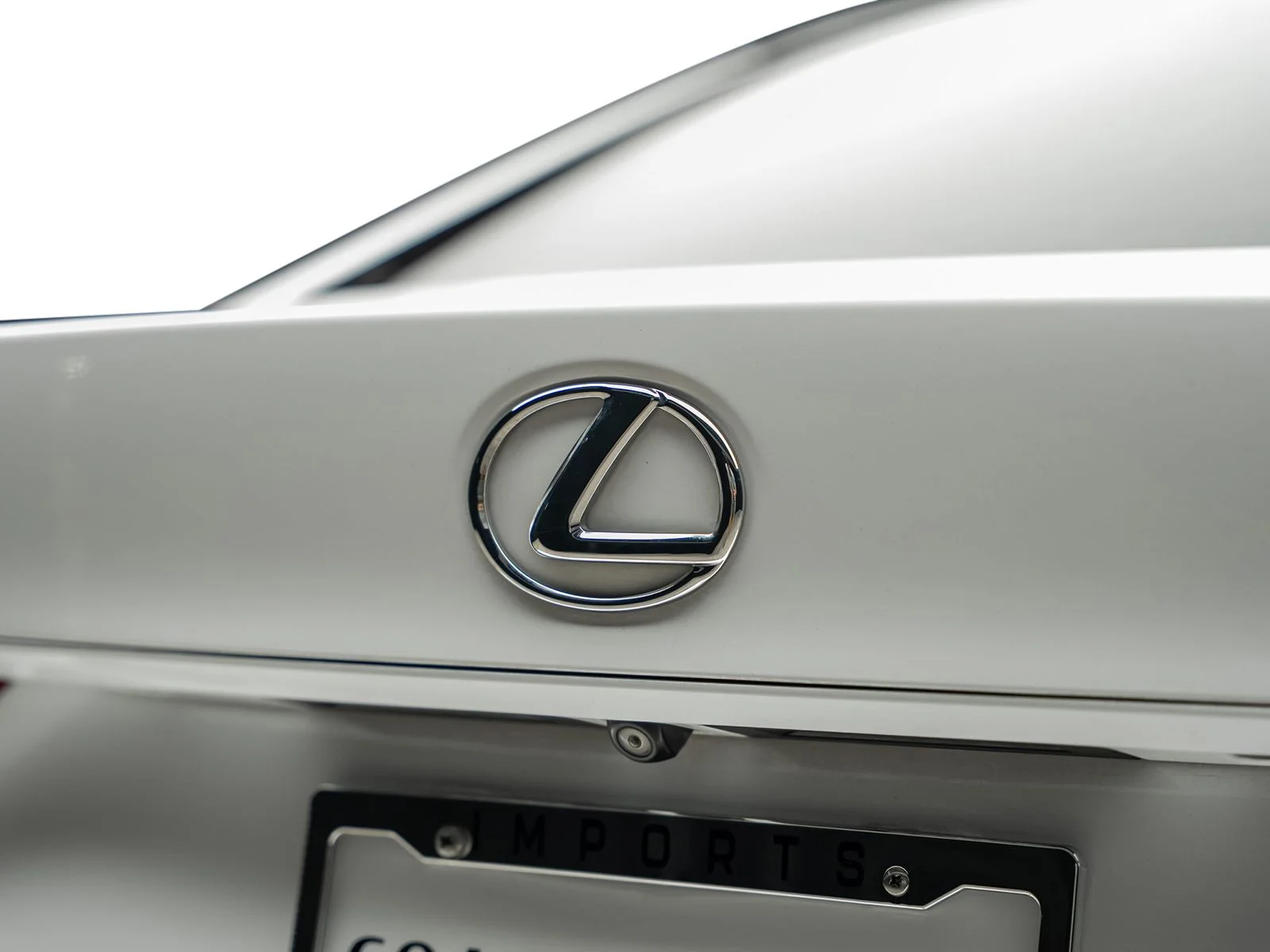 Used 2016 White Lexus 200t image 19