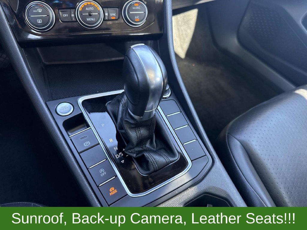 Used 2019 Black Volkswagen SEL image 24