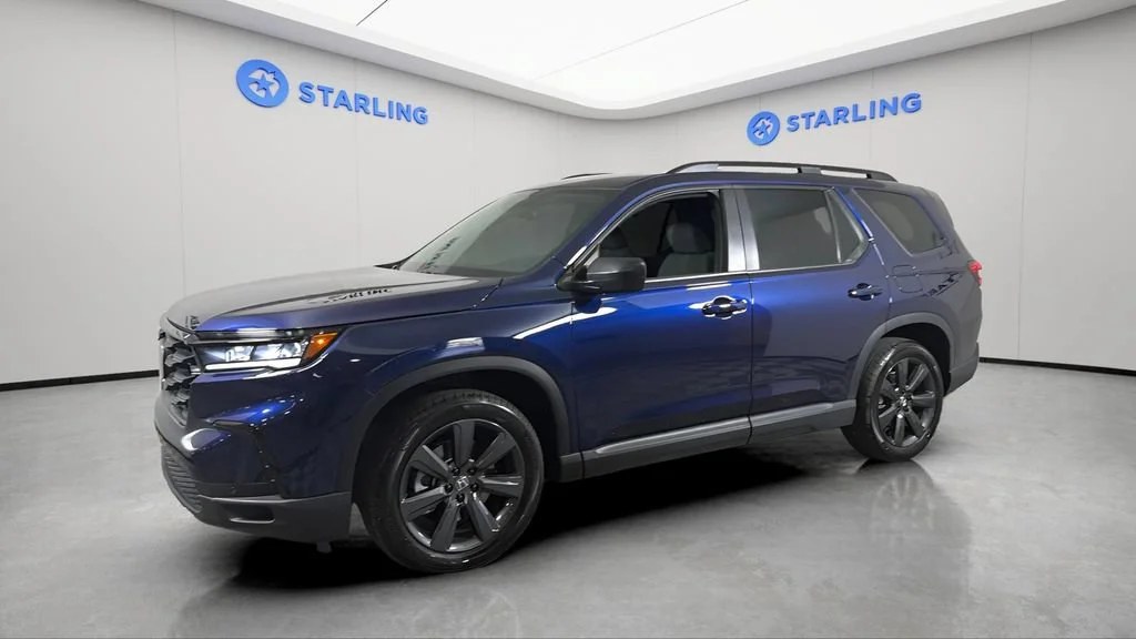 Used 2025 Blue Honda Sport image 3