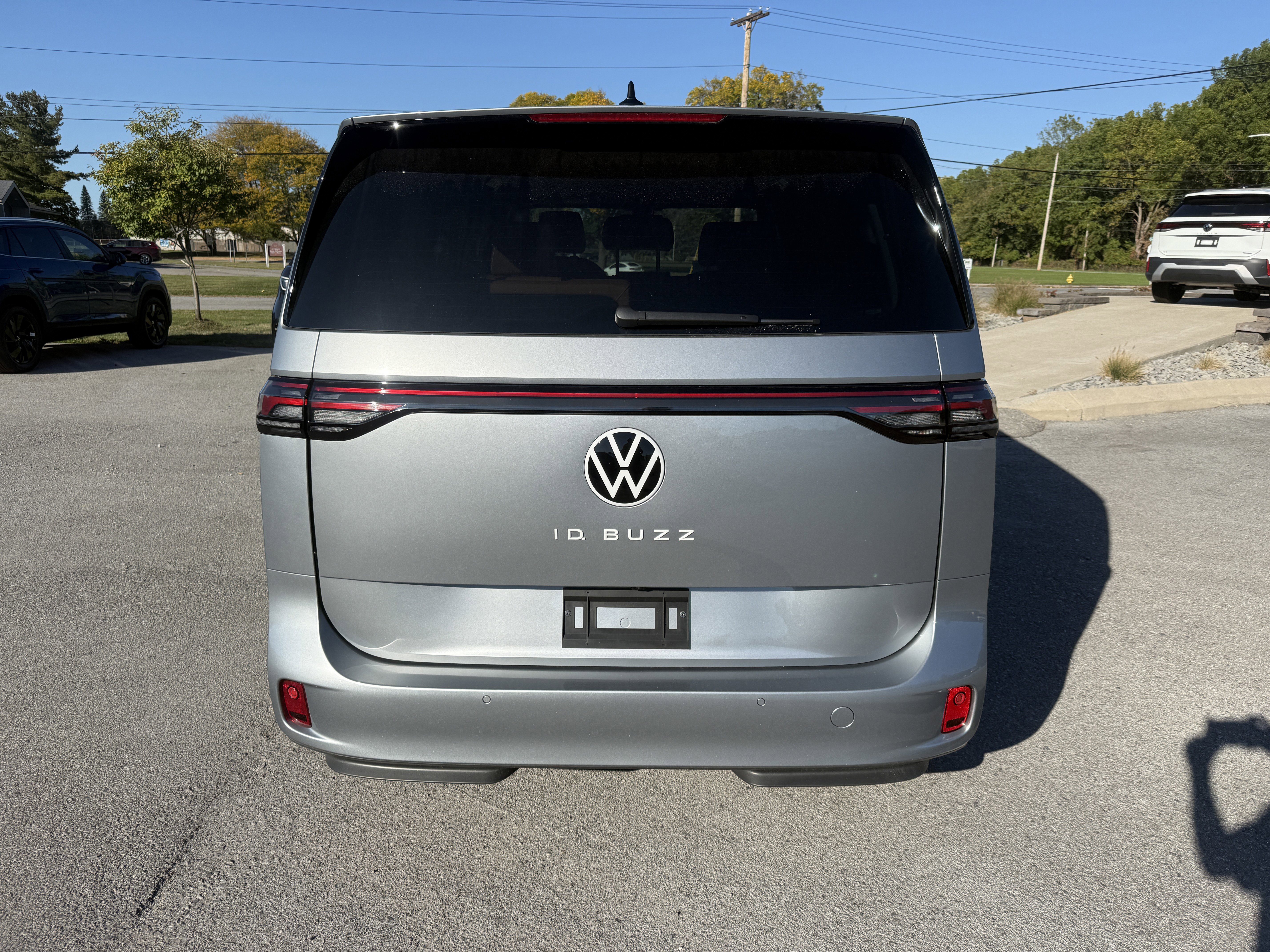 New 2025 Metro Silver Metallic Volkswagen Pro S image 6