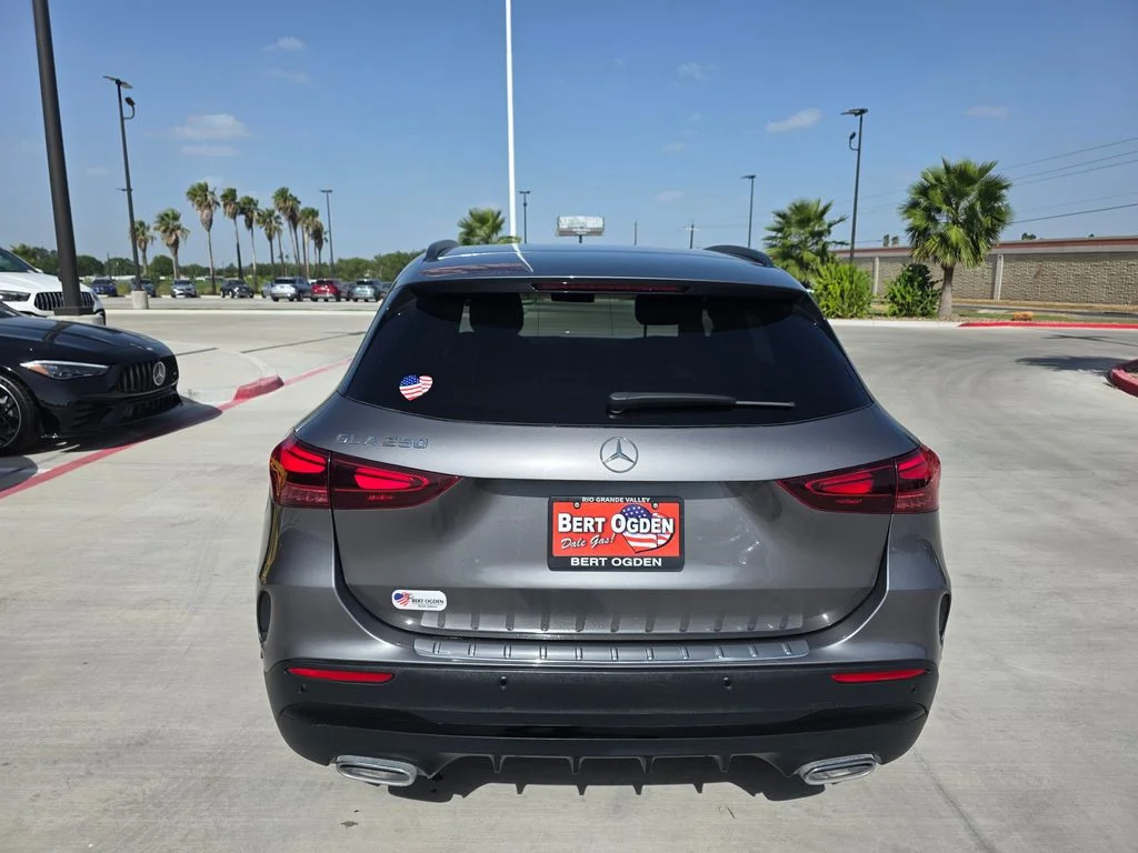 Used 2025 Black Mercedes-Benz GLA 250 image 7
