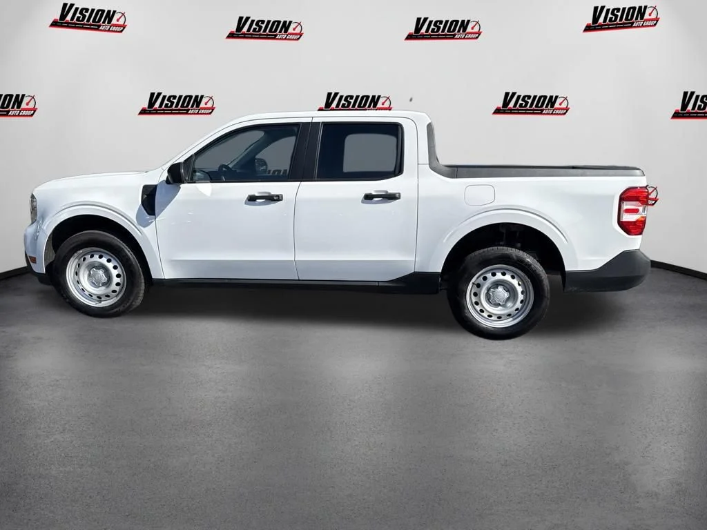Used 2024 White Ford XL image 8