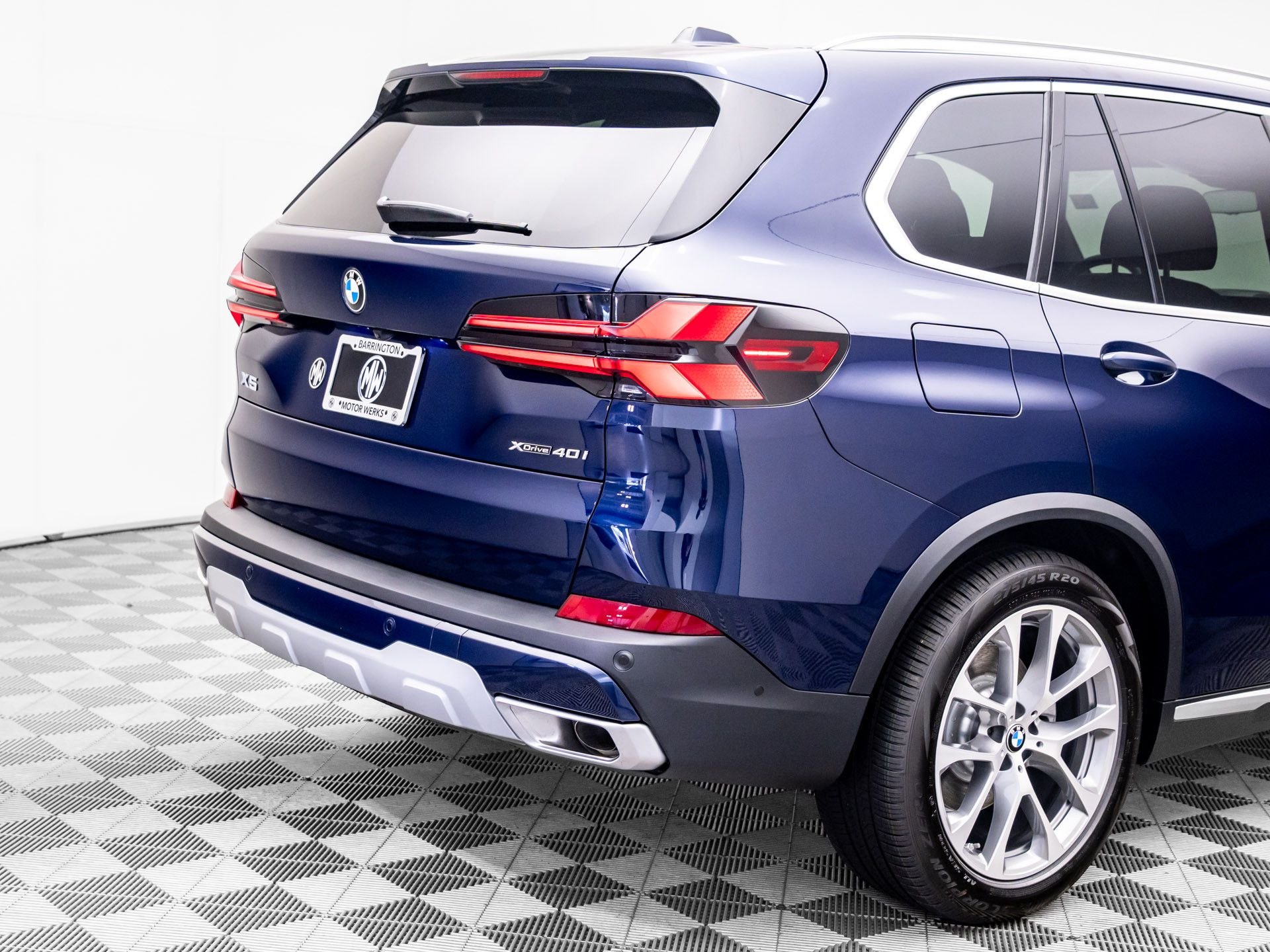 Certified Used 2026 Tanzanite Blue II Metallic BMW xDrive40i image 22