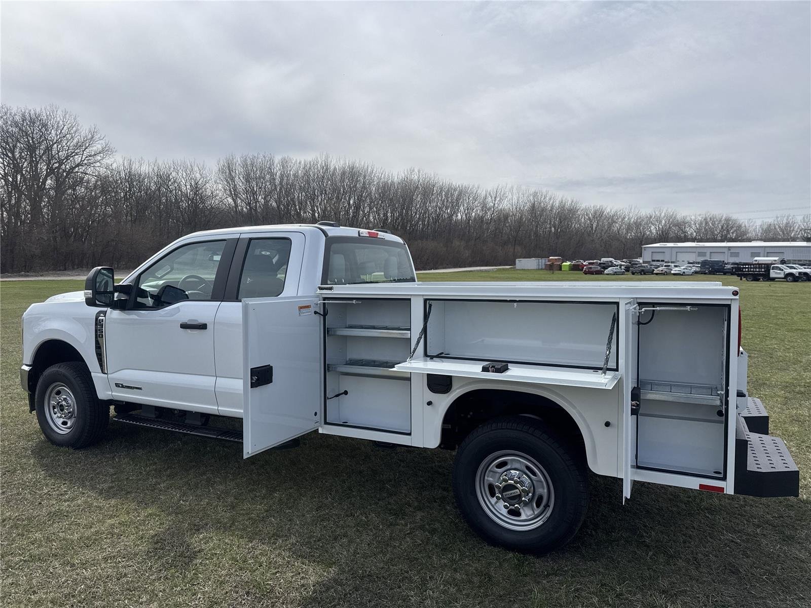 New 2026 Oxford White Ford F-350® XL image 24
