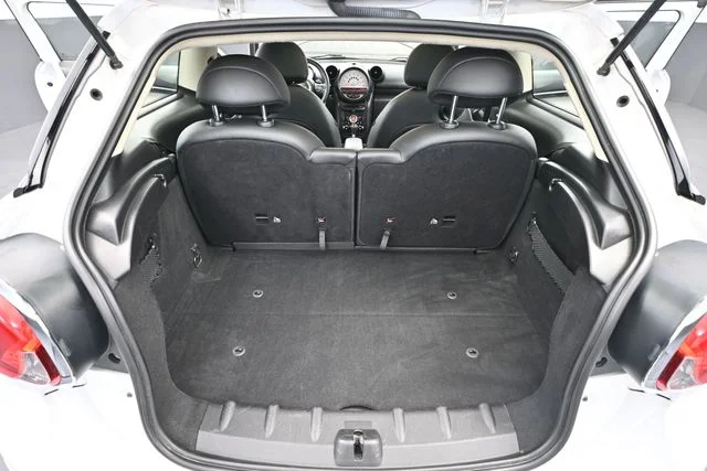 Used 2014 White MINI Paceman image 32
