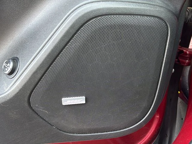 Used 2019 Red Chevrolet RS image 28