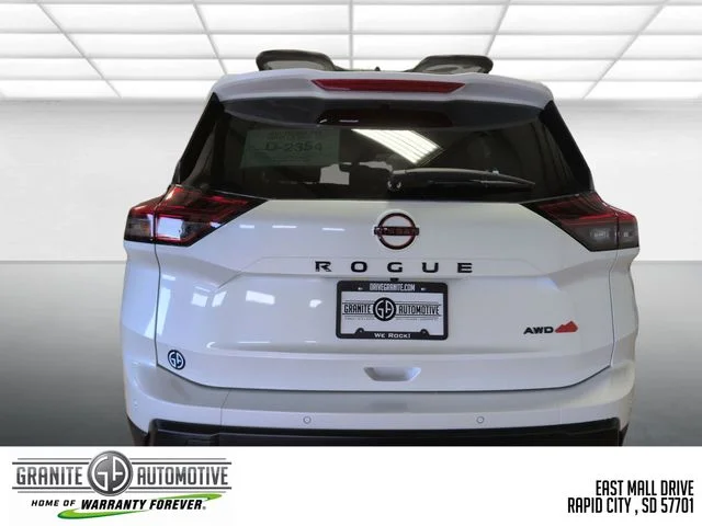 New 2026 Everest White Pearl TriCoat Nissan Rock Creek® image 4
