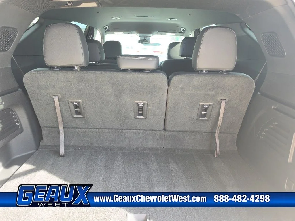 Used 2026 White Chevrolet LT image 30
