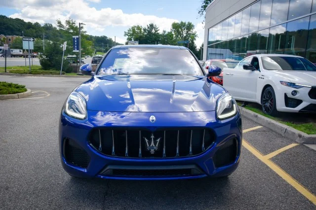 Used 2024 Blu Intenso Metallic Maserati GT image 2