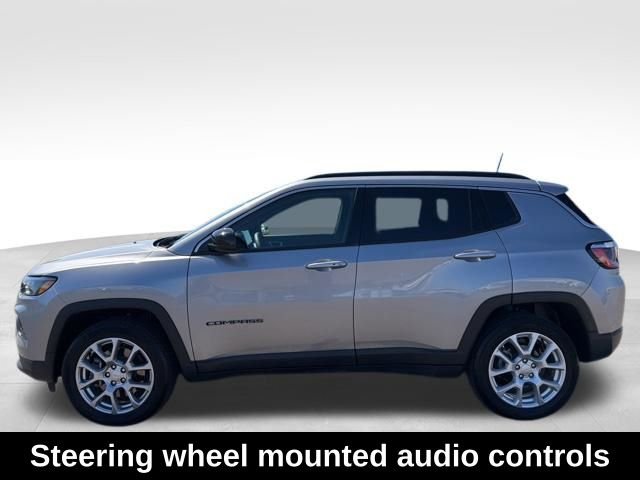 2023 Jeep Compass Latitude Lux - Photo 9