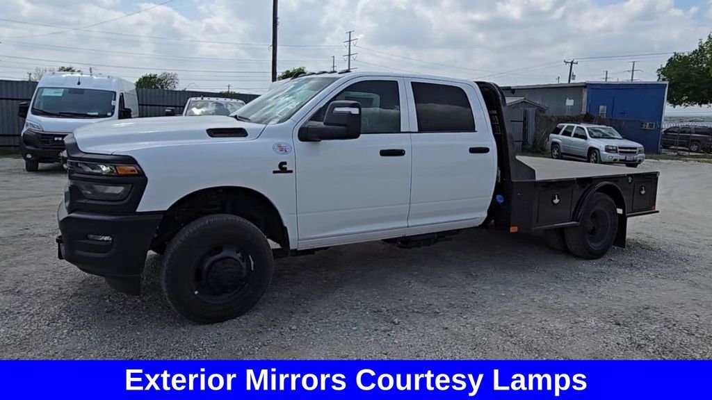 New 2026 Bright White Clearcoat RAM Tradesman image 9