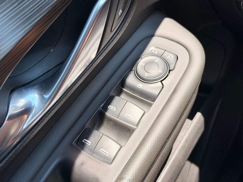 Used 2024 Silver GMC SLE image 24