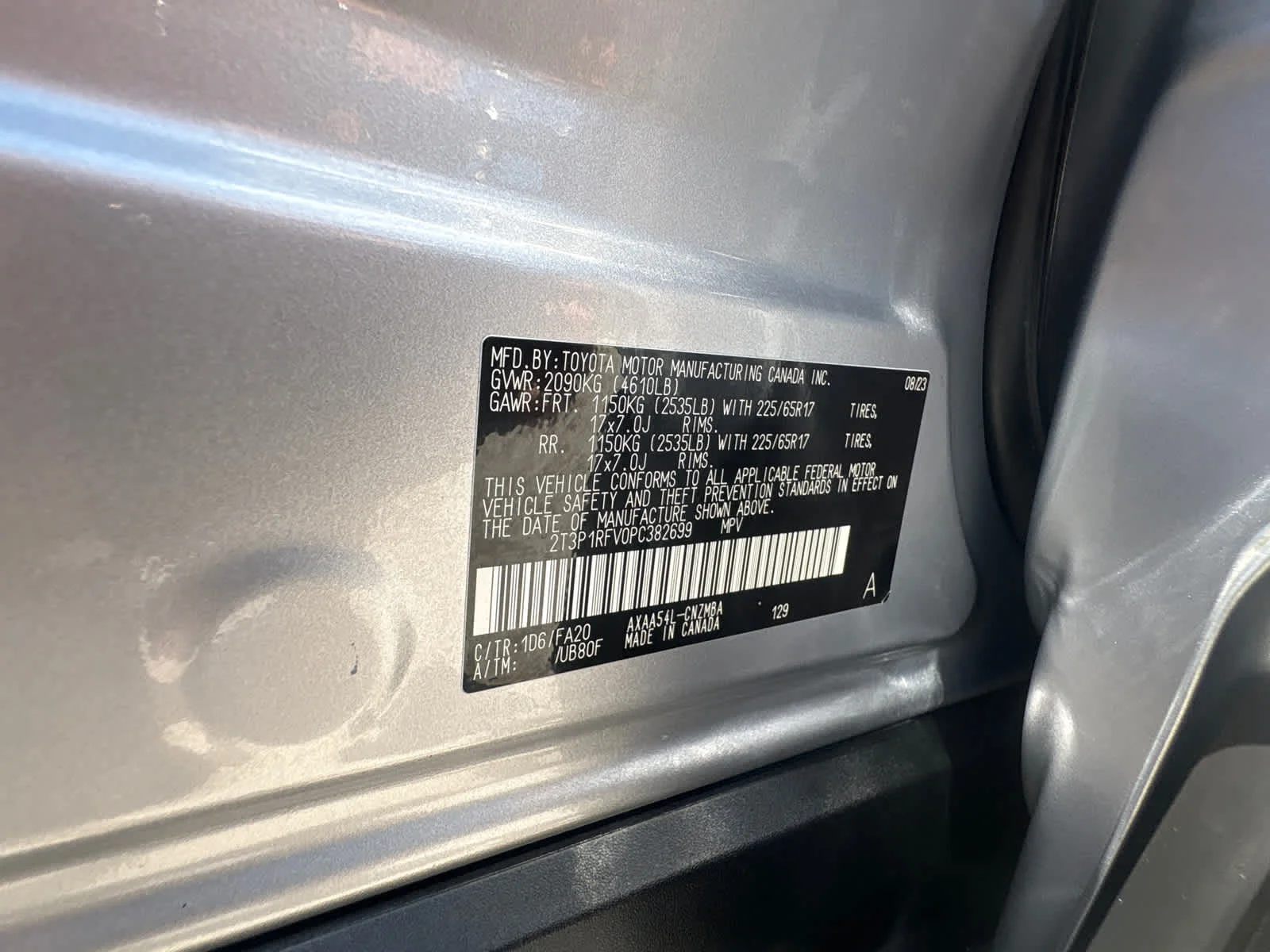 Used 2023 Silver Sky Metallic Toyota XLE image 31