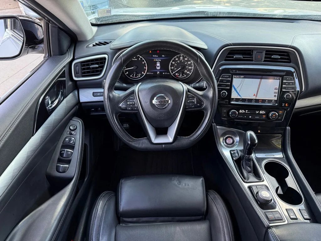 Used 2017 Brilliant Silver Nissan 3.5 SV image 2