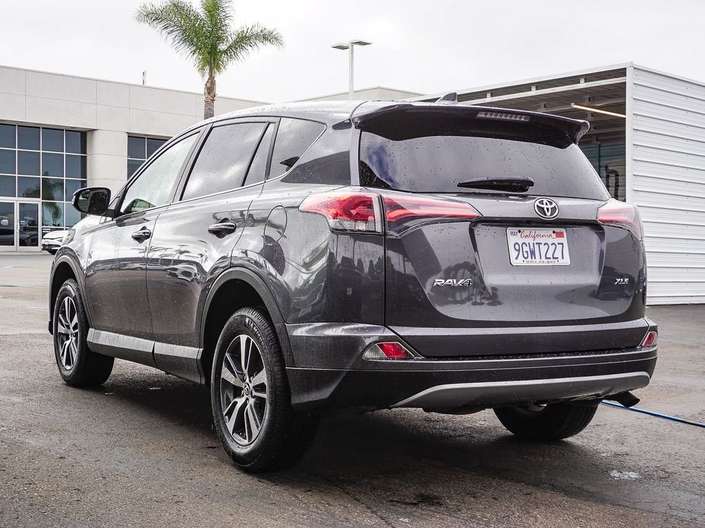 Used 2017 Magnetic Gray Metallic Toyota XLE image 5