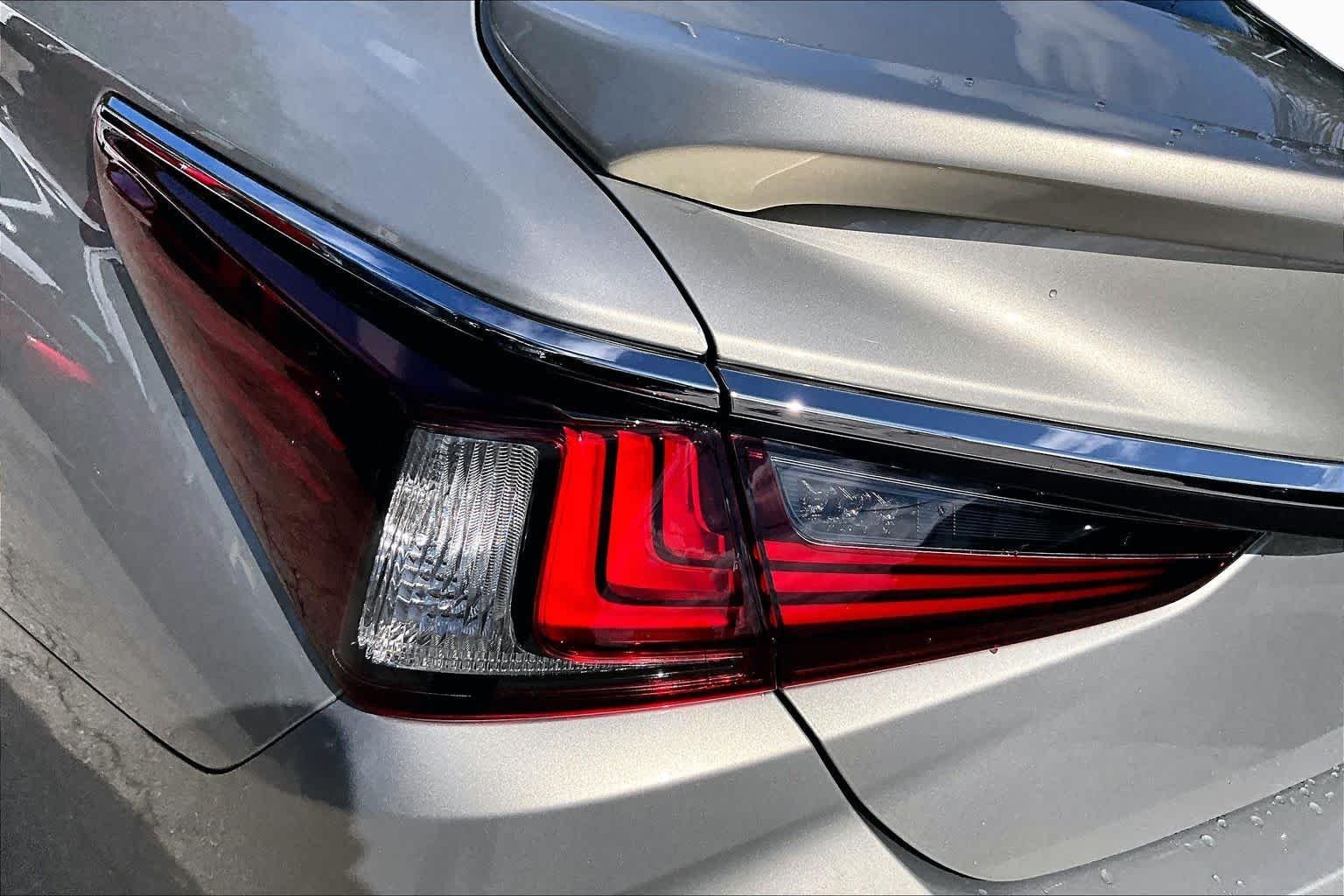 Used 2021 Moonbeam Beige Metallic Lexus Ultra Luxury image 29
